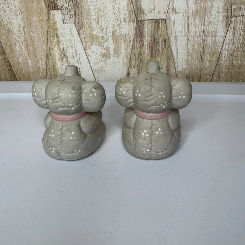 Vintage 90's Ceramic Elephant Salt‎ and Pepper Shaker Anthropomorphic